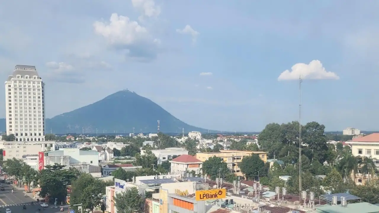 تطورات الاقتصاد والمجتمع تحقق نتائج إيجابية ملموسة في مختلف القطاعات الحيوية مؤخرًا